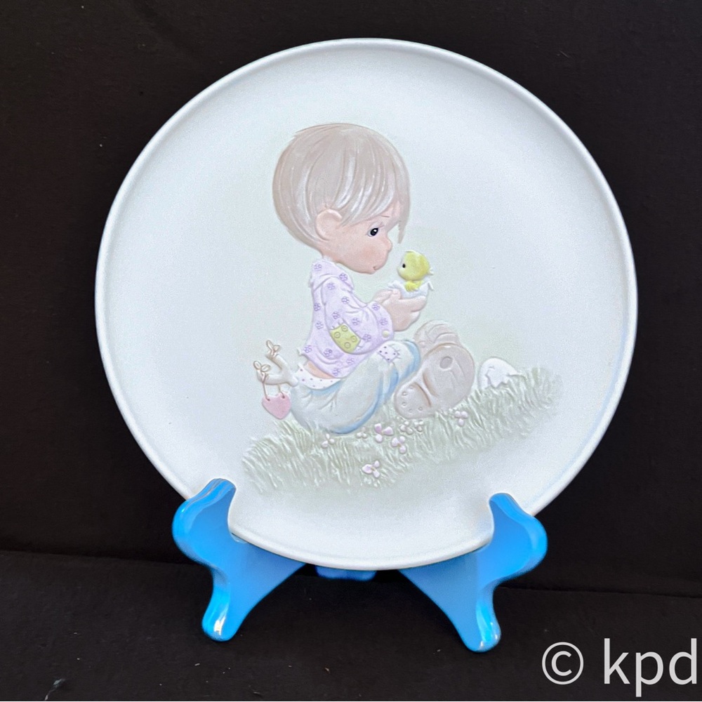 Precious Moments plate, "I Believe In Miracles,” E-9257, stamped 11758